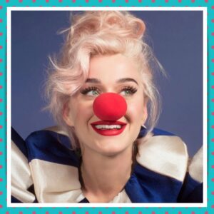 Katty Perry cantante rubia
